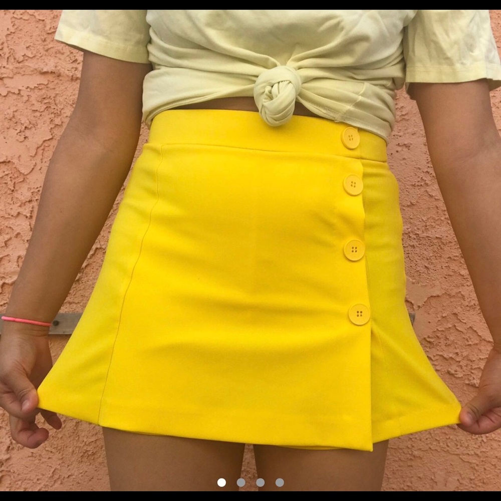 BRIGHT YELLOW ZARA SKORT